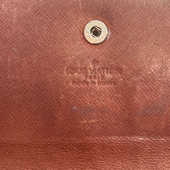 Authentic LOUIS VUITTON Sarah wallet in Monogram canvas - Picture 11 of 16